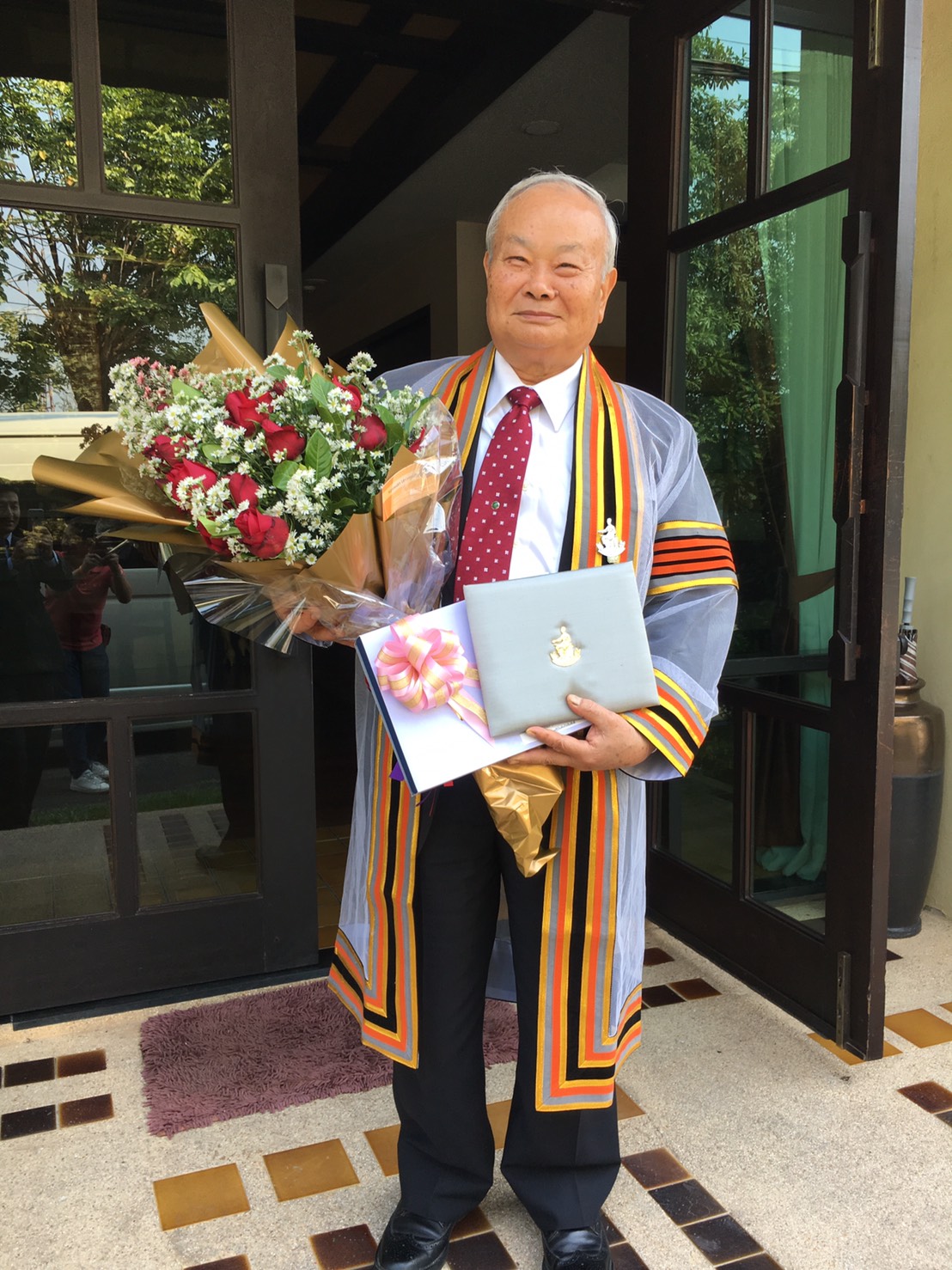 Prof. Higa Honored with Honorary Doctoral Degree in Thailand