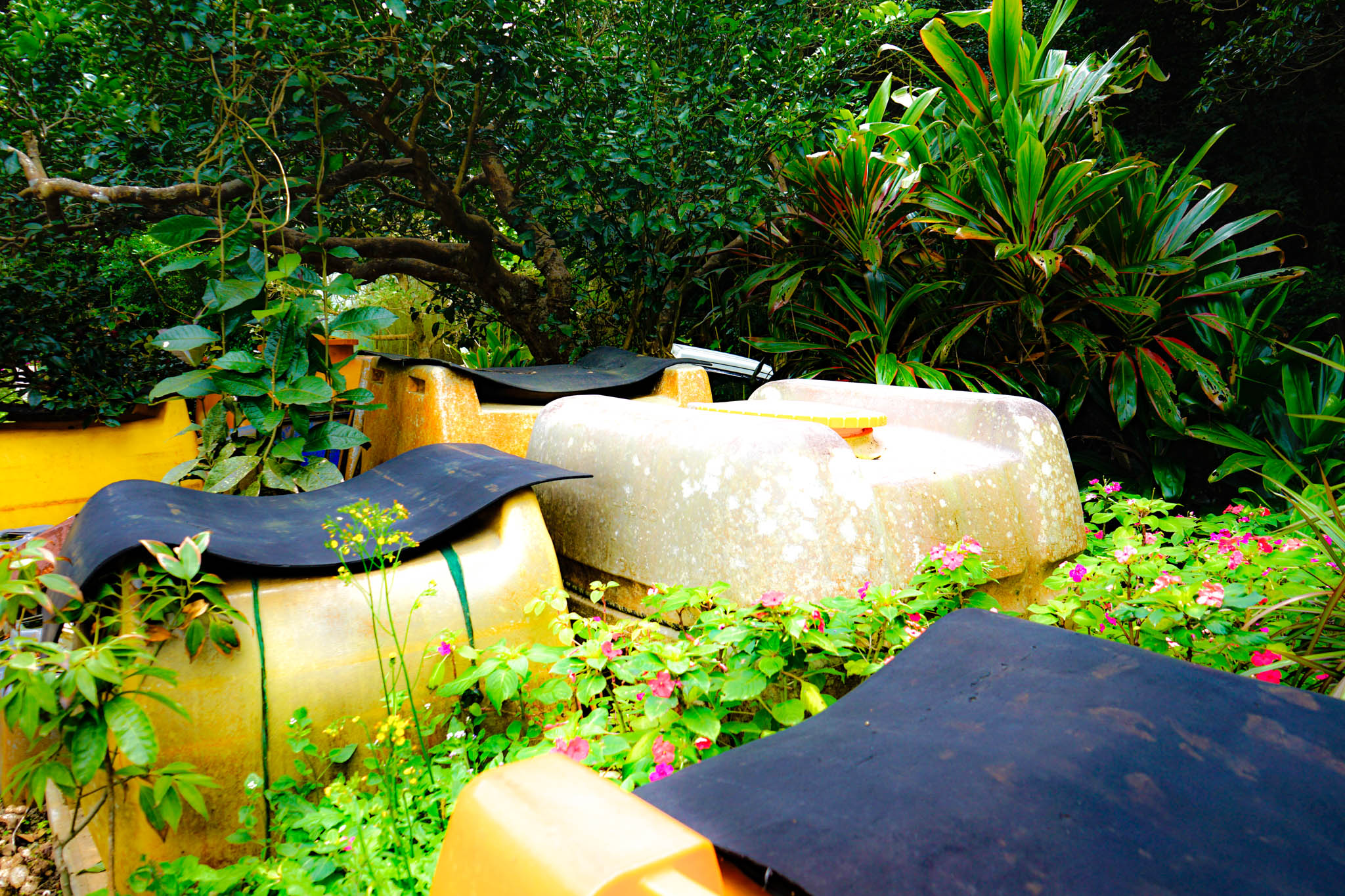 Sea water AEM solution tanks