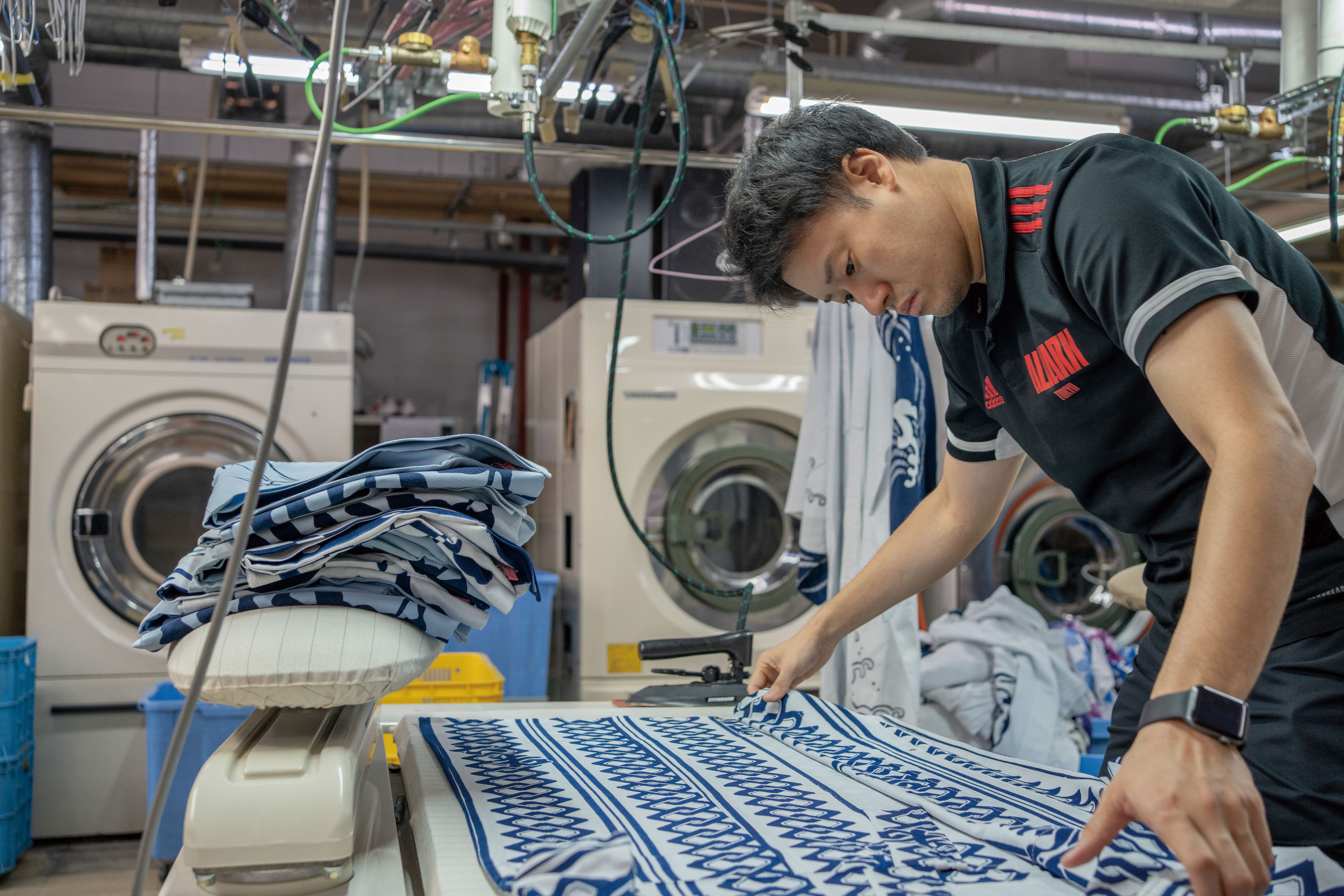 Cleaning and caring for "Yukata" to preserve local culture.