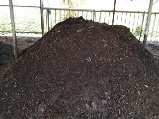 Compost made with swine manure and EM