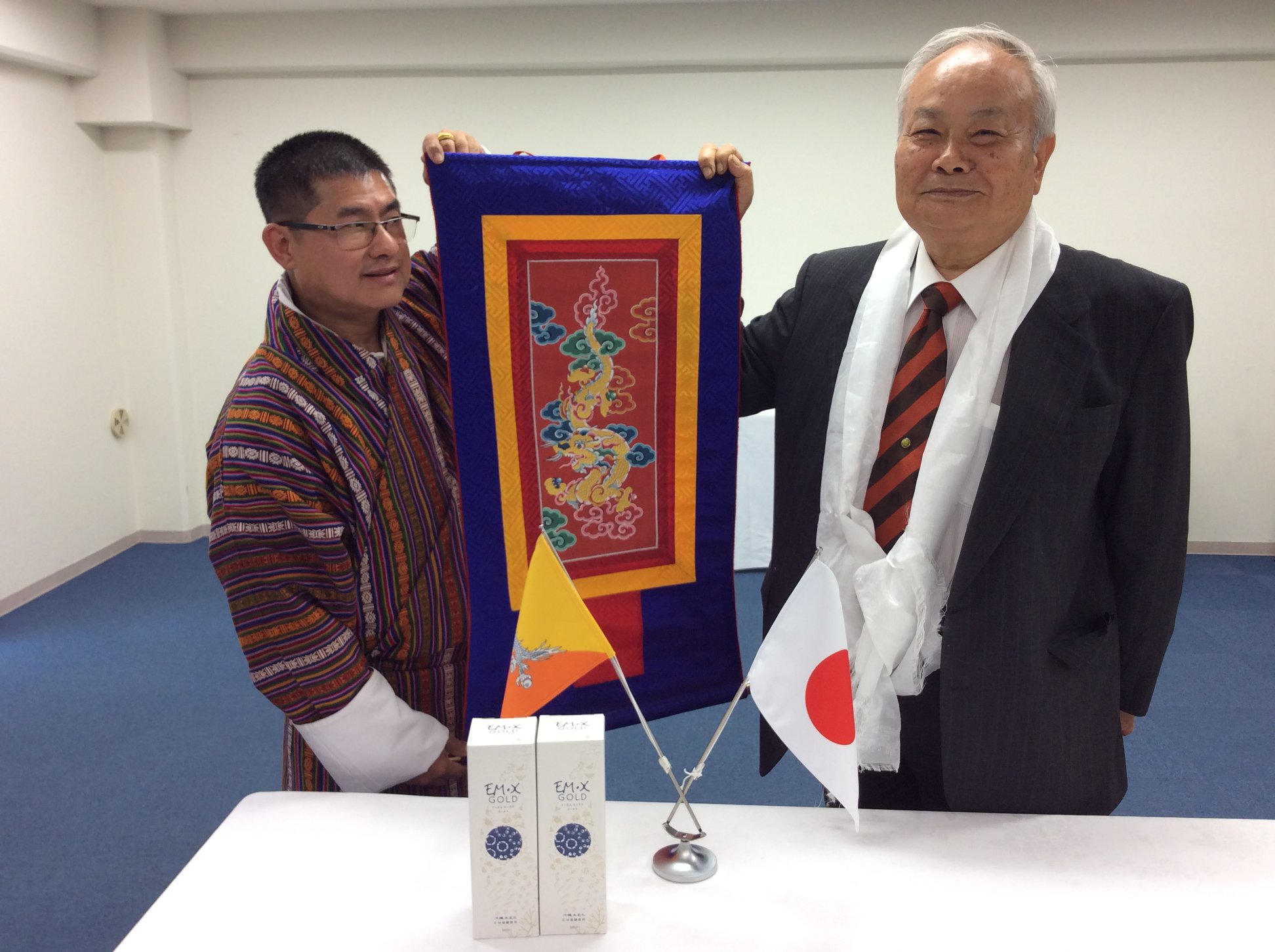 Partner from Bhutan visits Prof. Higa